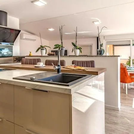Villa Matosic By Guide